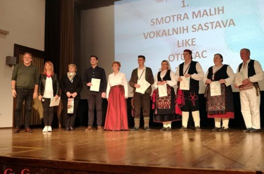 U Otočcu održana 1. smotra malih vokalnih sastava Otočac 2019.